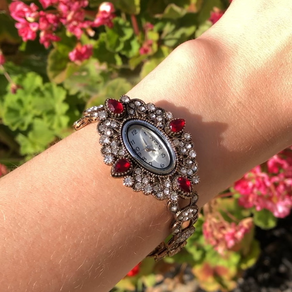 Vintage bracelet watch